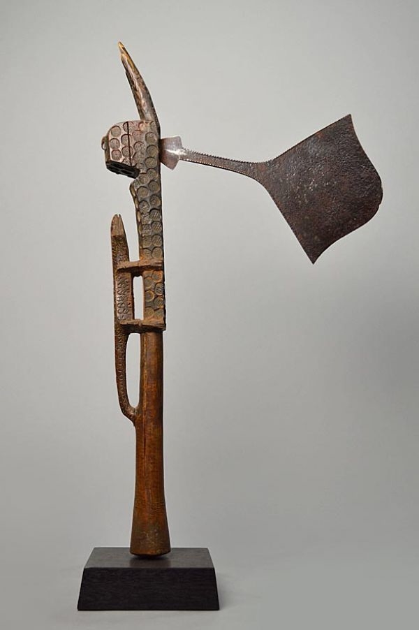 Pende axe