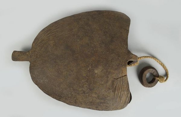 kabiye iron gong